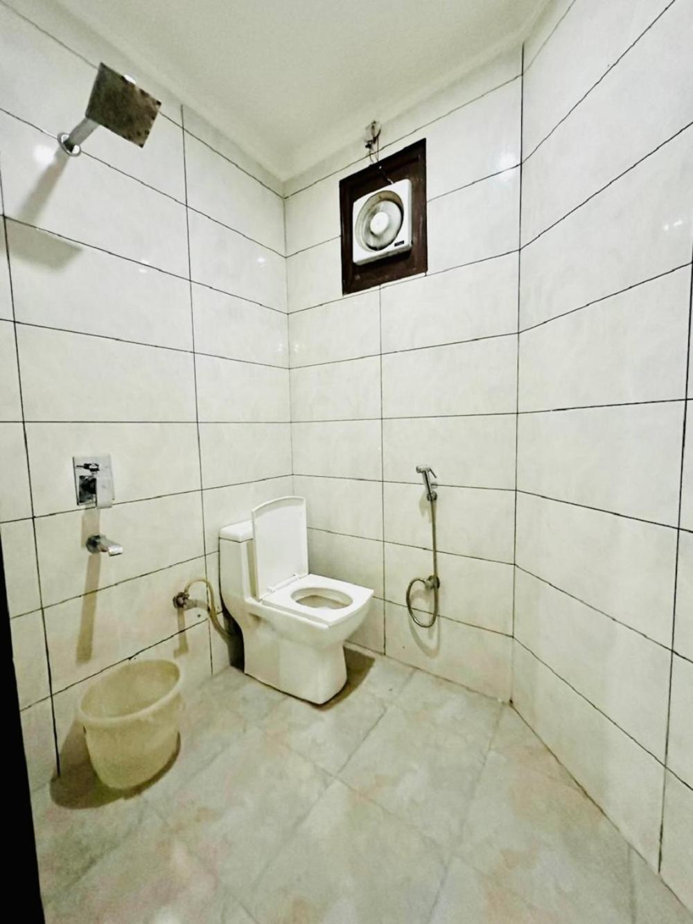 Hotel Sky Plaza New Delhi Extérieur photo
